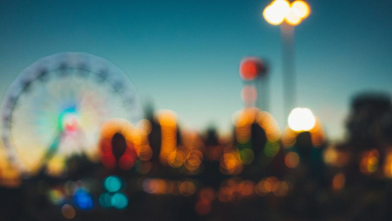 Amusement Park Blur 5k