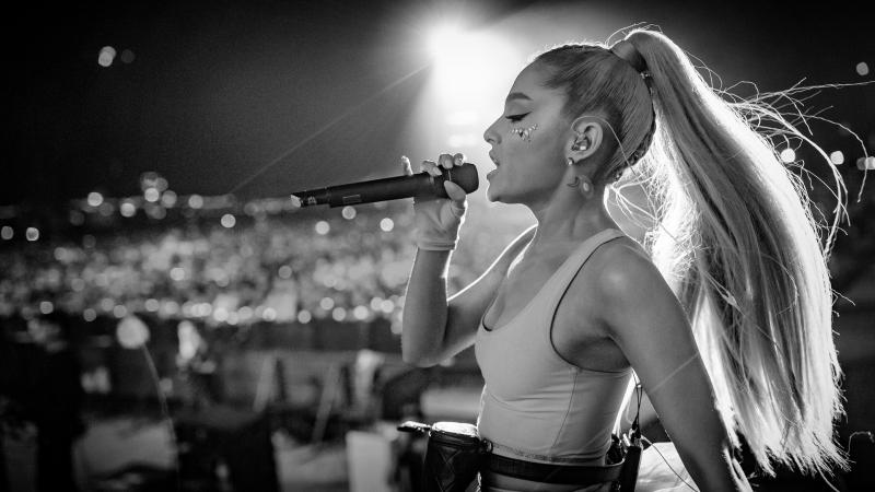 Arian Grande Live On Stage 5k