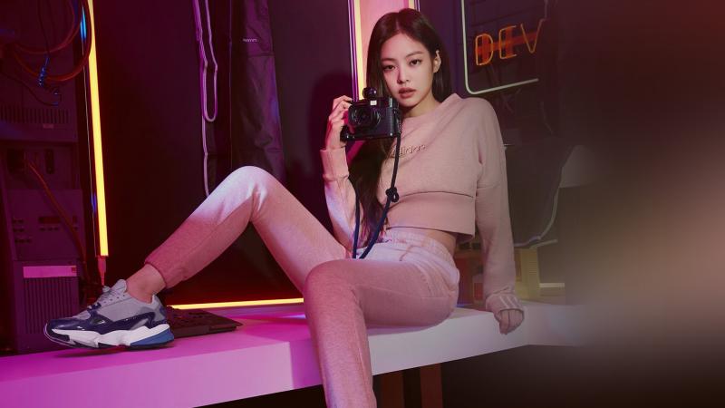 Blackpink Jennie Adidas