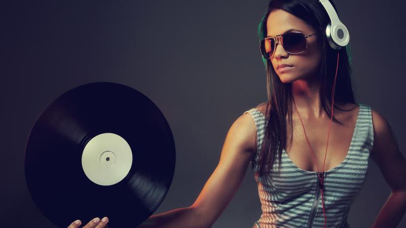 Dj Women
