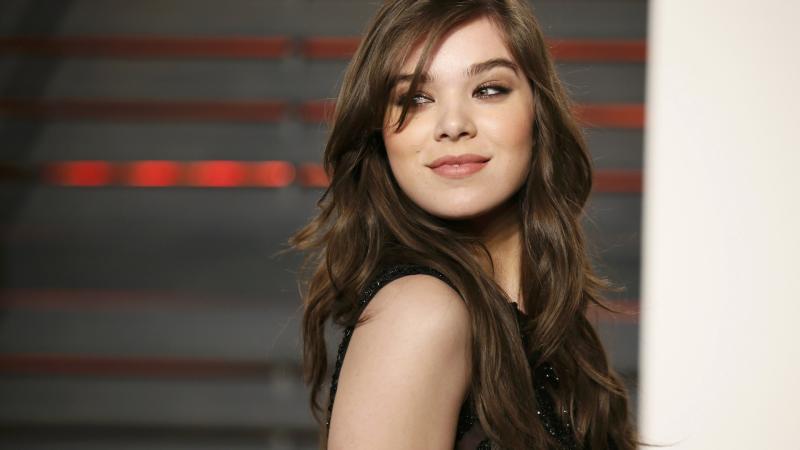 Hailee Steinfeld In 2017