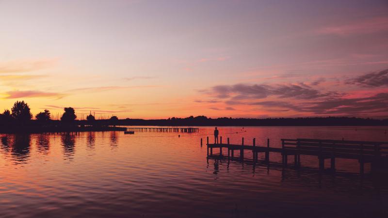 Having New Thoughts 5k - Wallpaper Download