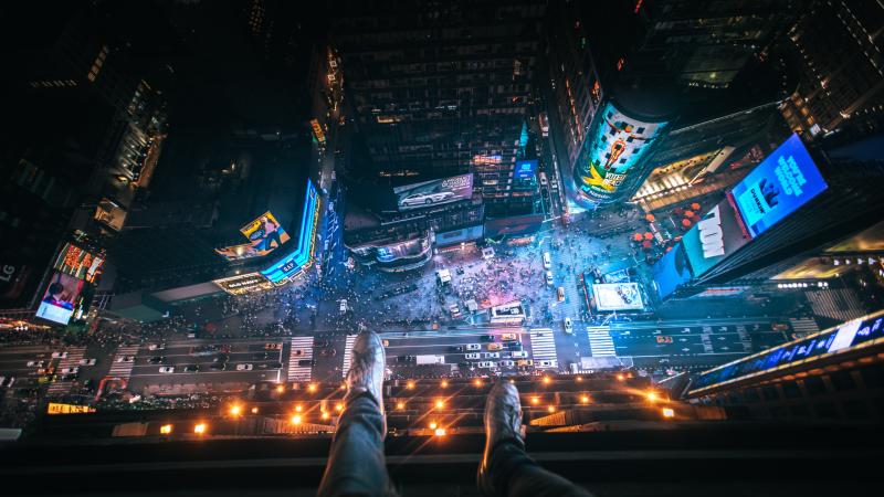 Legs Hanging Aerial View New York City 5k