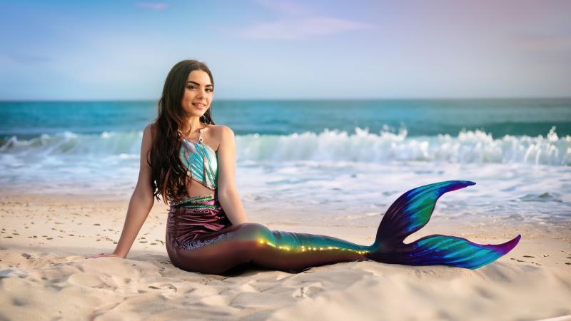 Mermaid Brunette