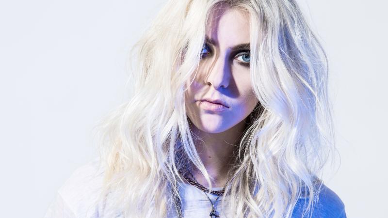 Taylor Momsen 5k