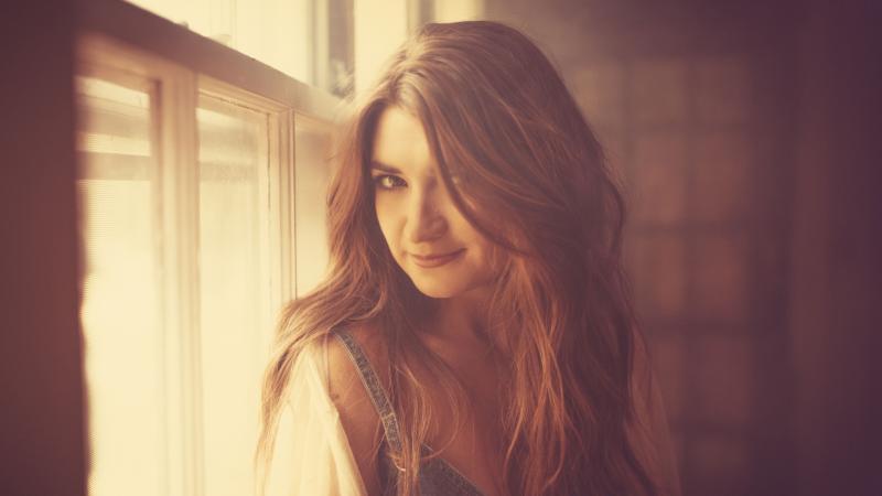 Tenille Singer 8k