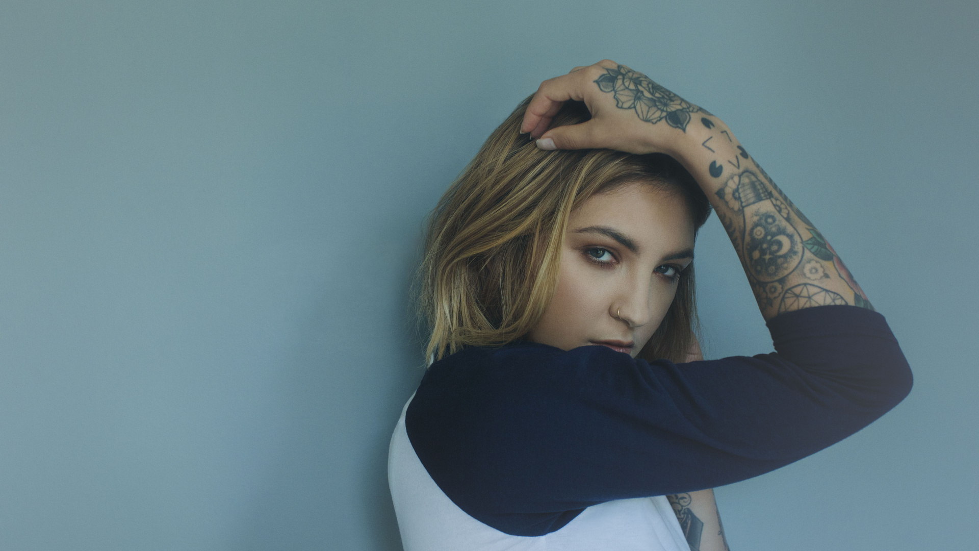 Julia Michaels 2019