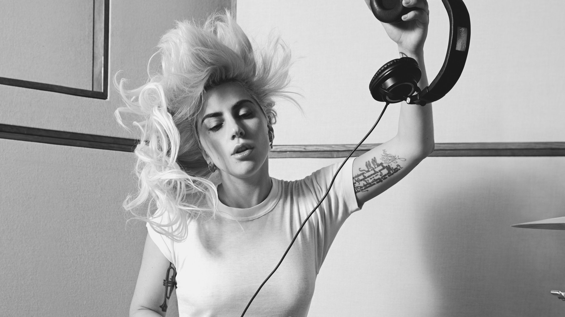 Lady Gaga Monochrome 5k