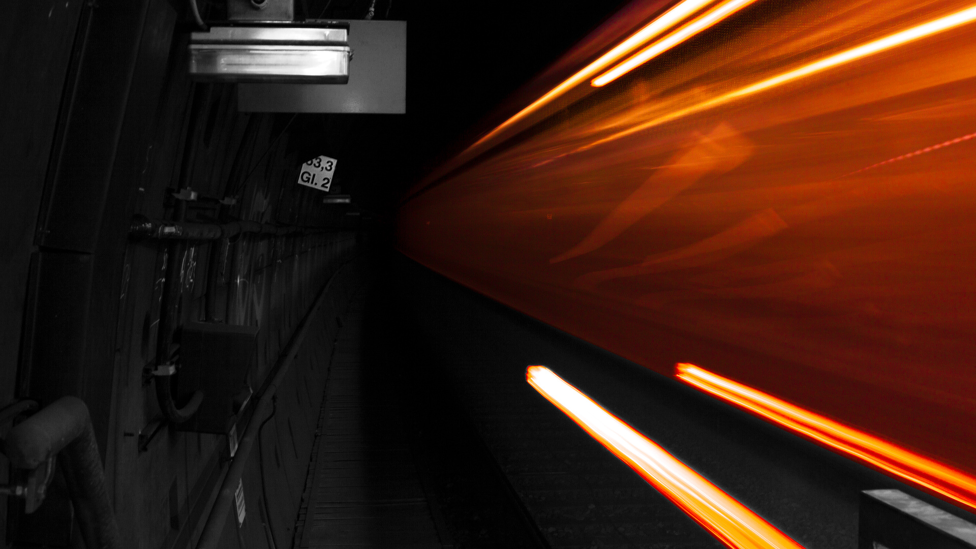 Long Exposure Tunnel Train 4k