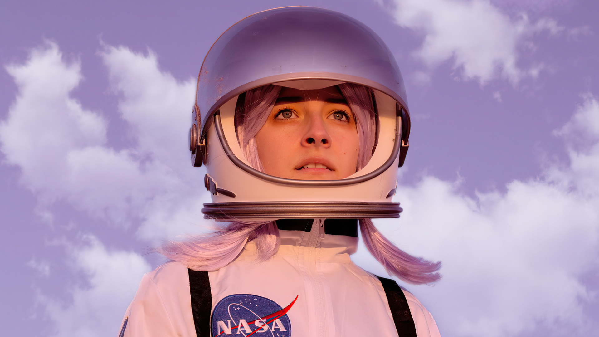 Nasa Girl Helmet Cosplay 5k