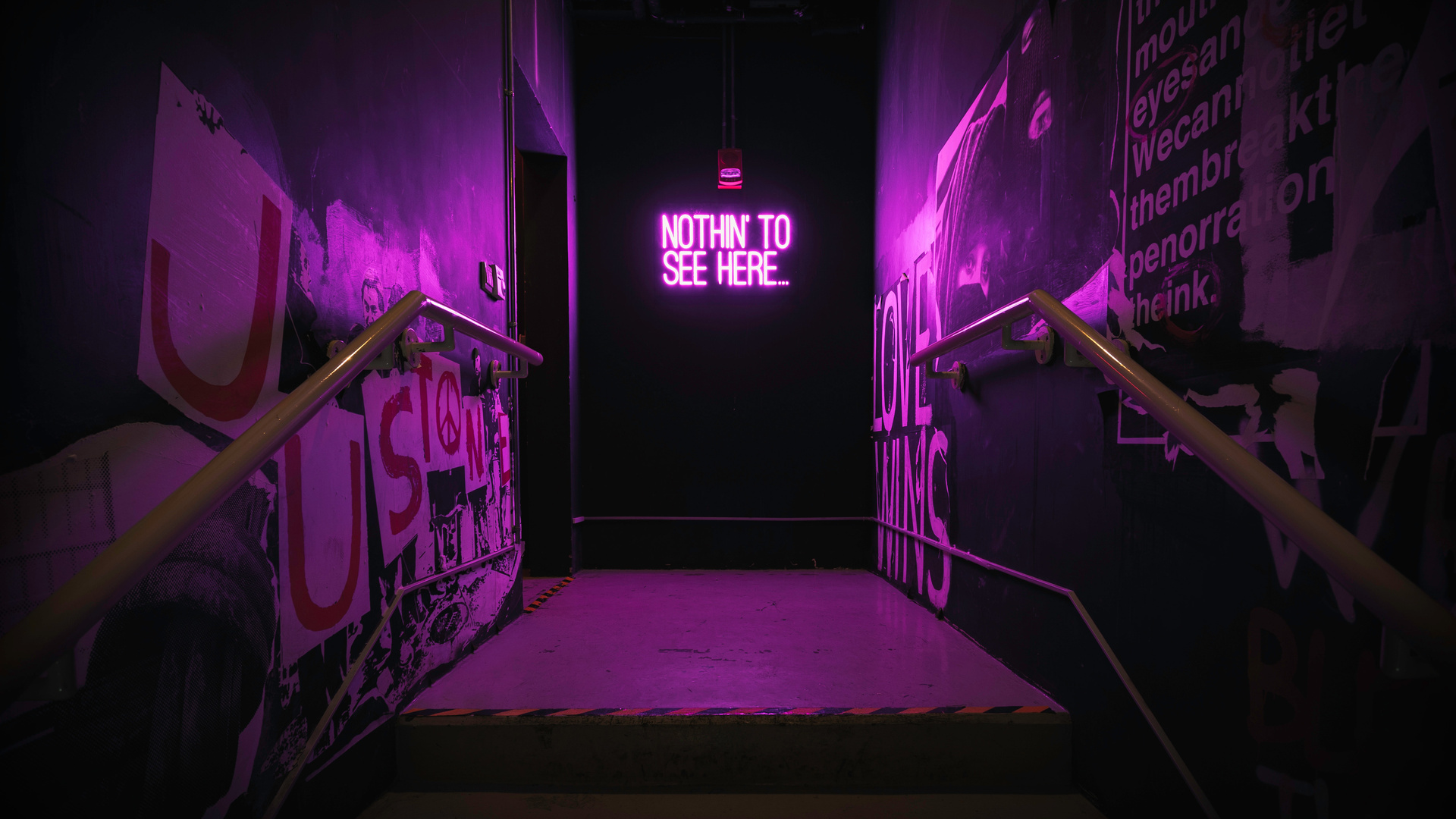 Neon Dark Place 5k