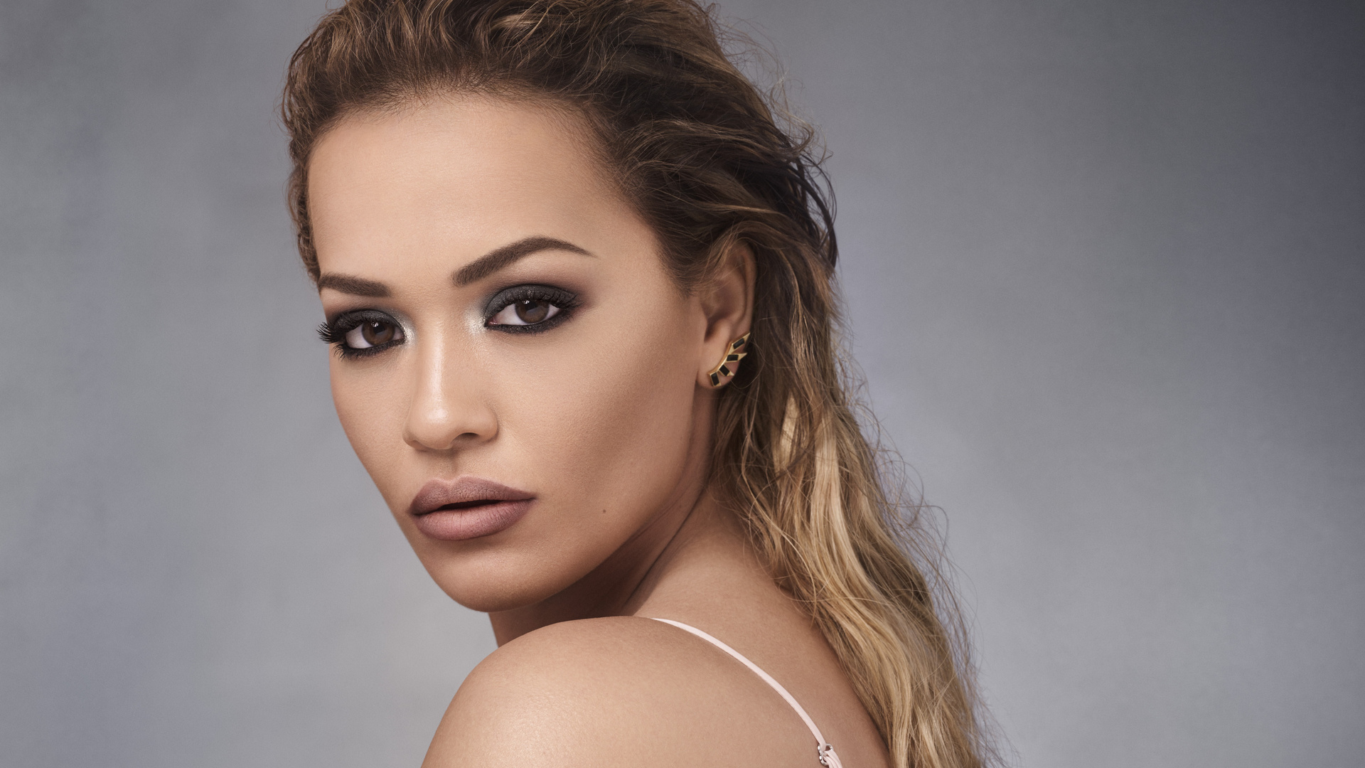 Rita Ora Portrait 5k
