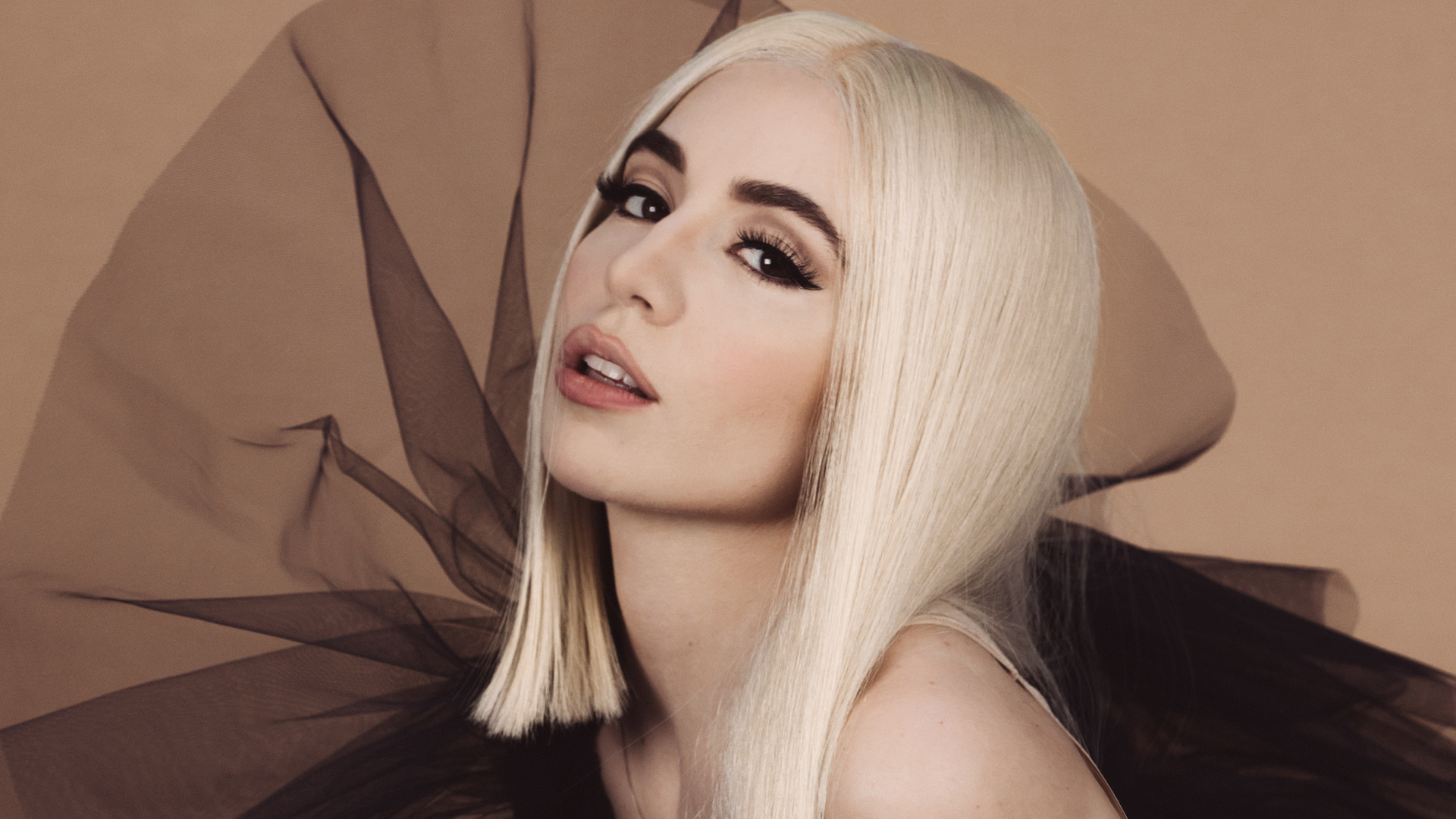 Ava Max