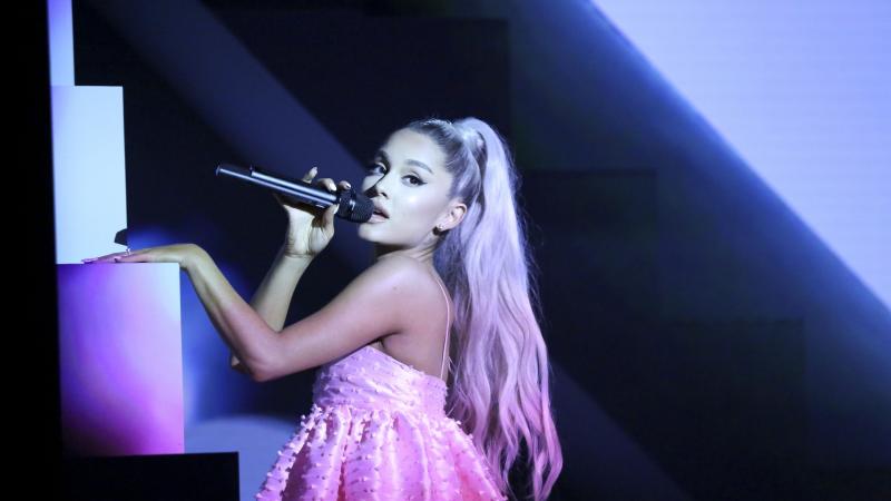 Ariana Grande Live 4k