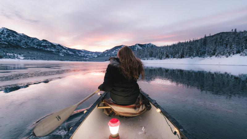 Girl Boat Ride HD Wallpaper - Free 4K Download