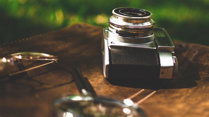 Retro Old Camera Magnifying Glass
