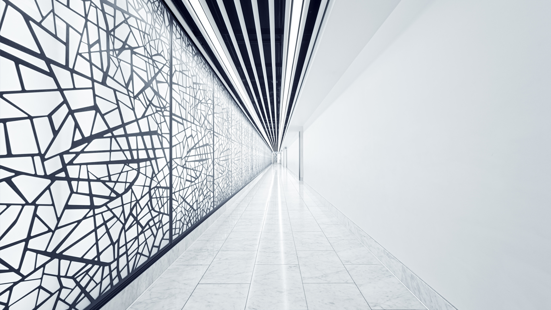 Geometric Pattern Walkway London 8k