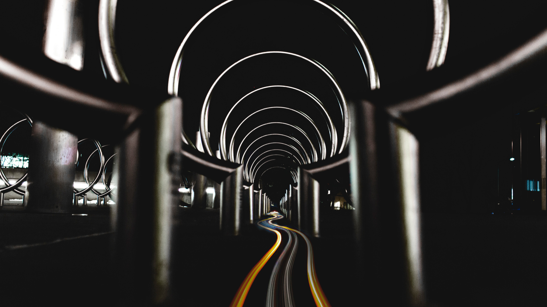 Long Exposure Circles Tunnel 5k