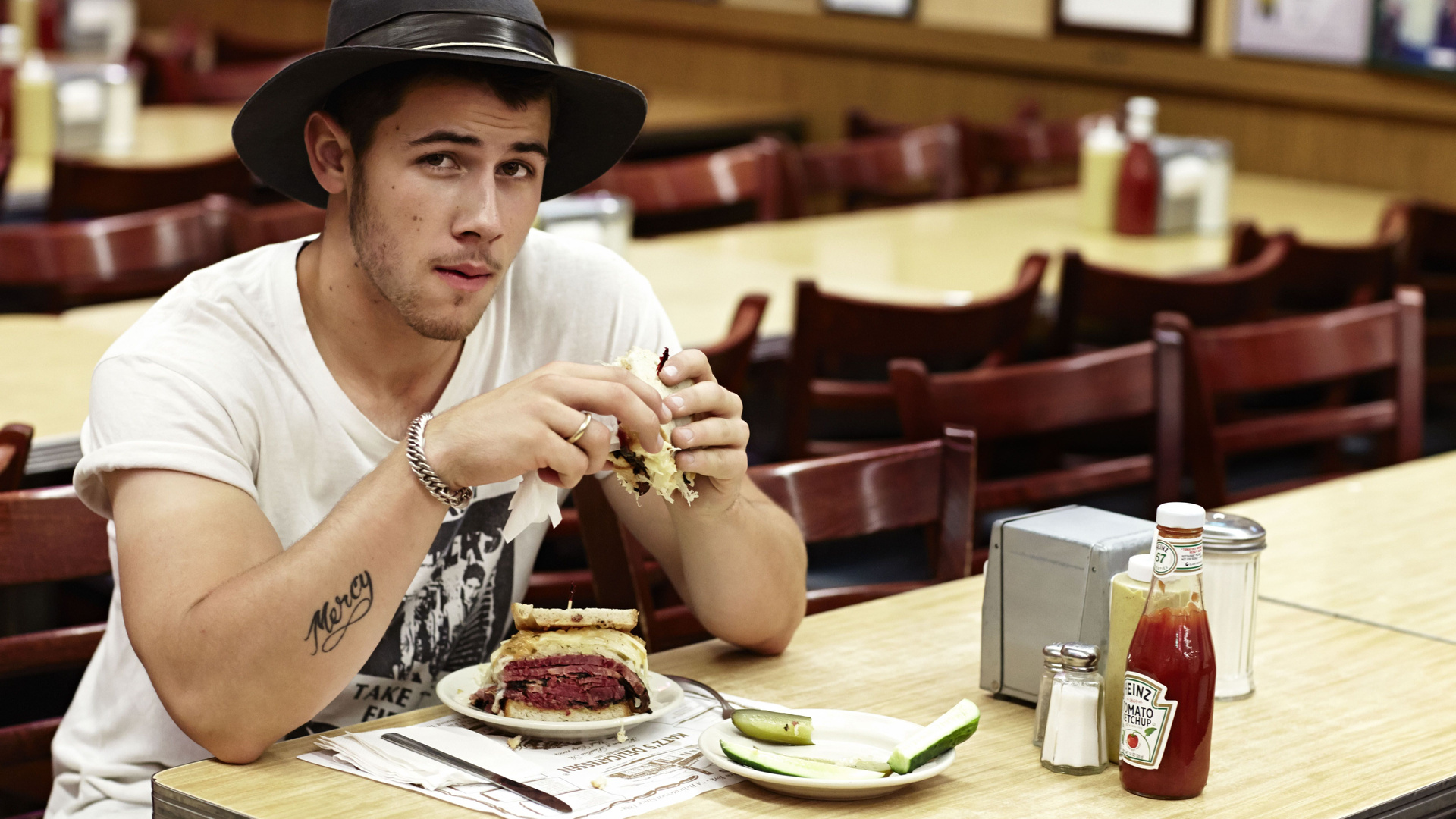 Nick Jonas Cosmopolitan 2018 5k