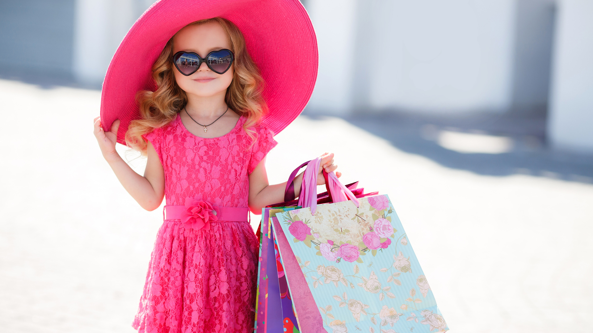 Small Girl Pink Hat