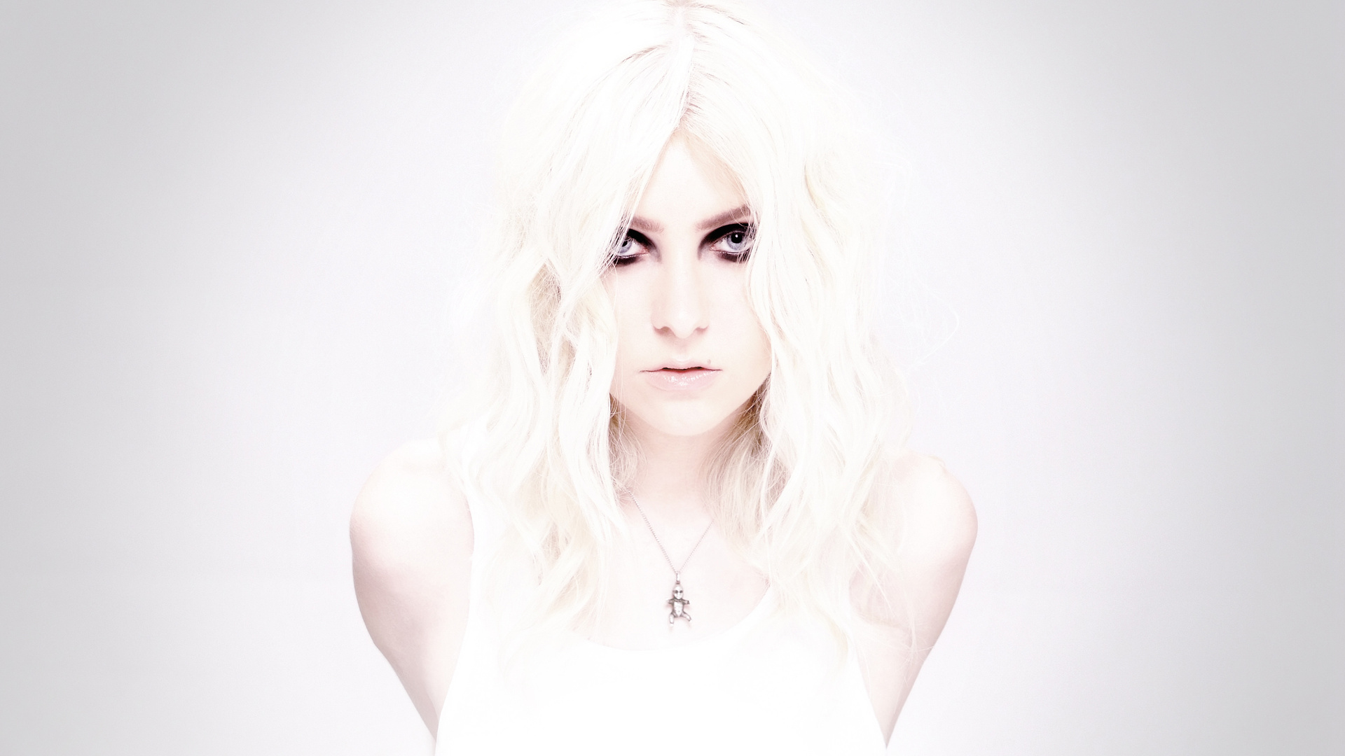 Taylor Momsen 4k