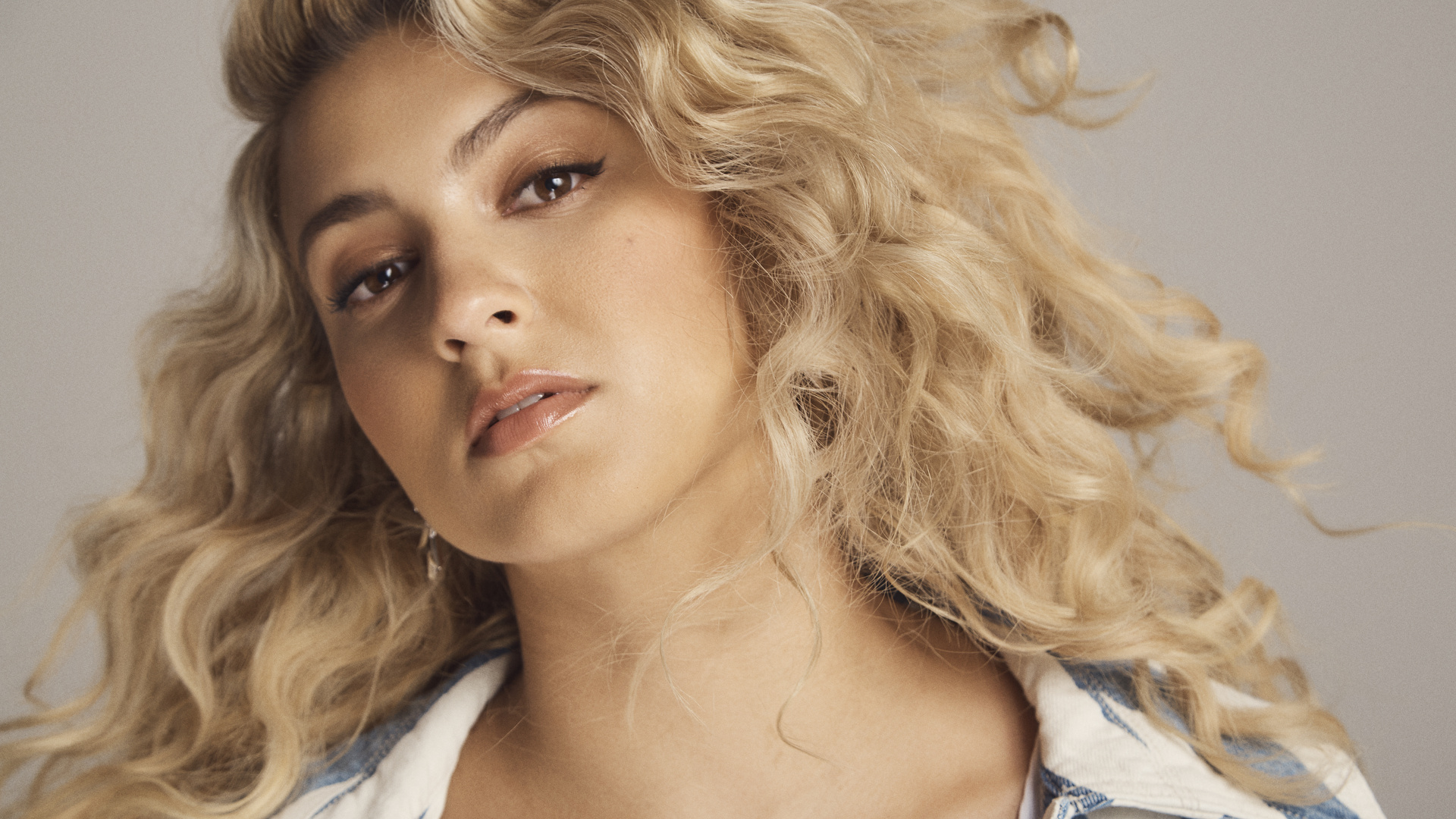 Tori Kelly 5k