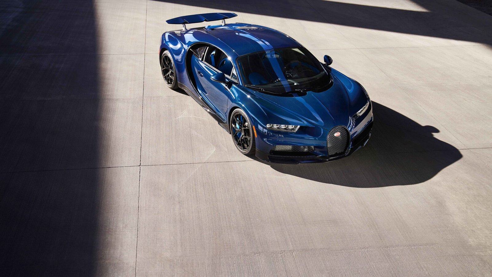 8k 2021 Bugatti Chiron Pur Sport Wallpaper