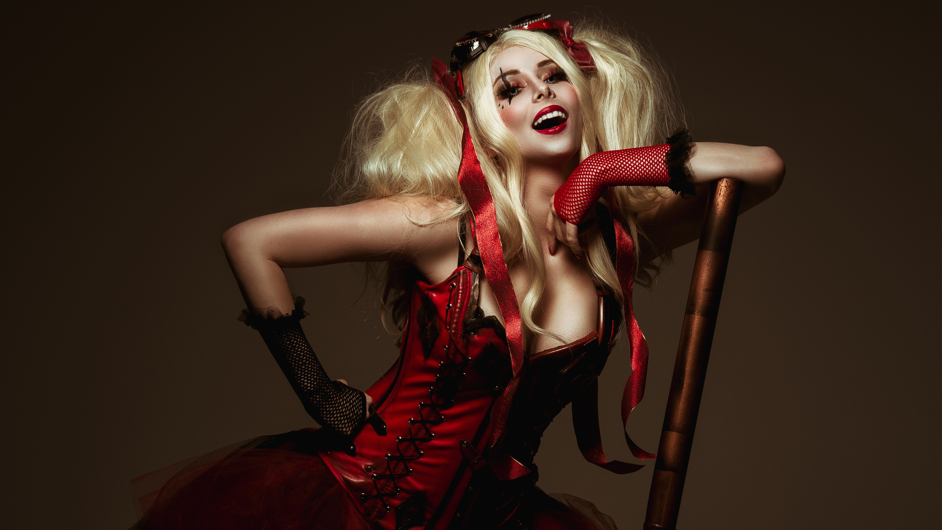 Harley Quinn Cosplay 4k New Wallpaper