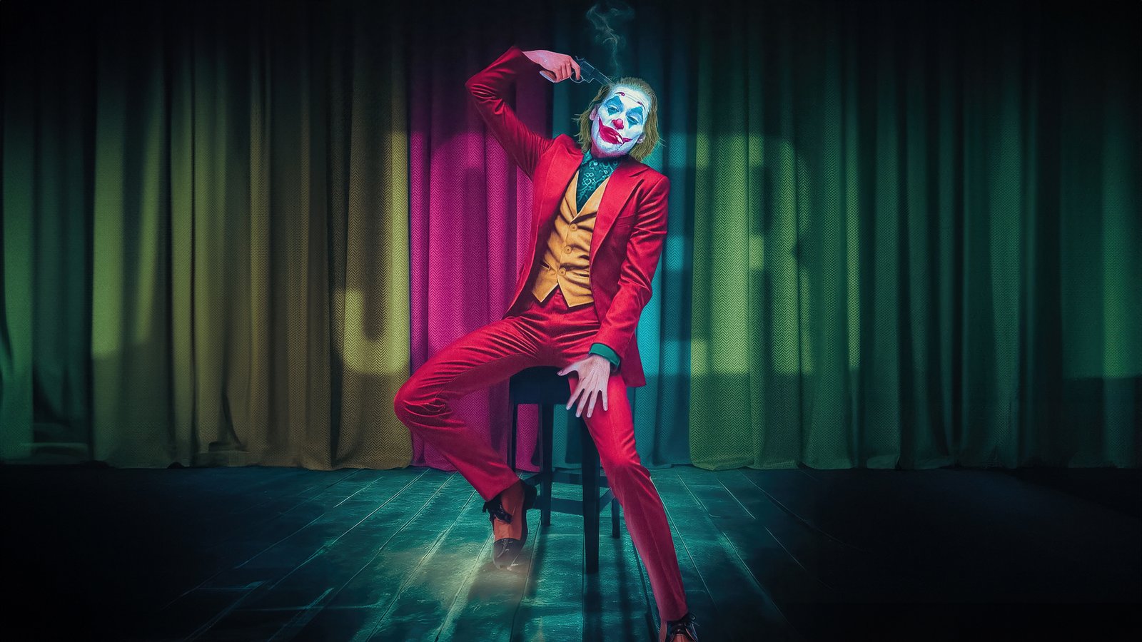 Joker Hysteria In Gotham Wallpaper