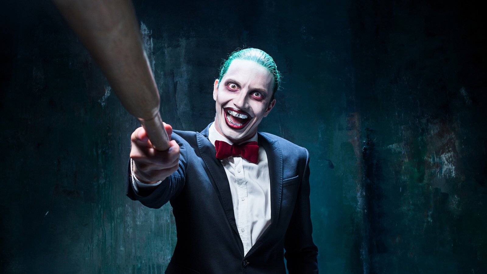 Mad Joker With Baseball Cosplay Wallpaper