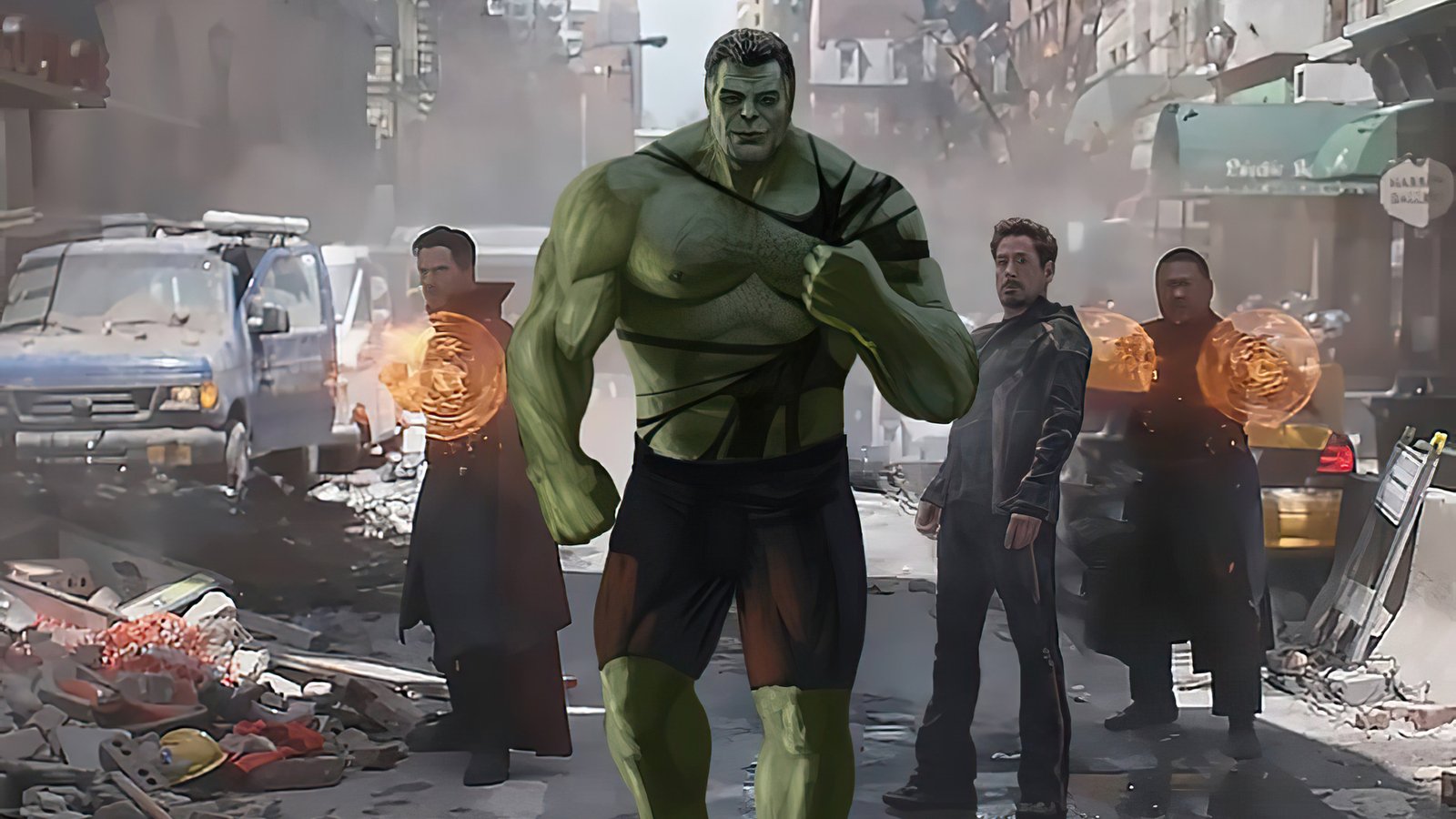 Smart Hulk With Team Wallpaper