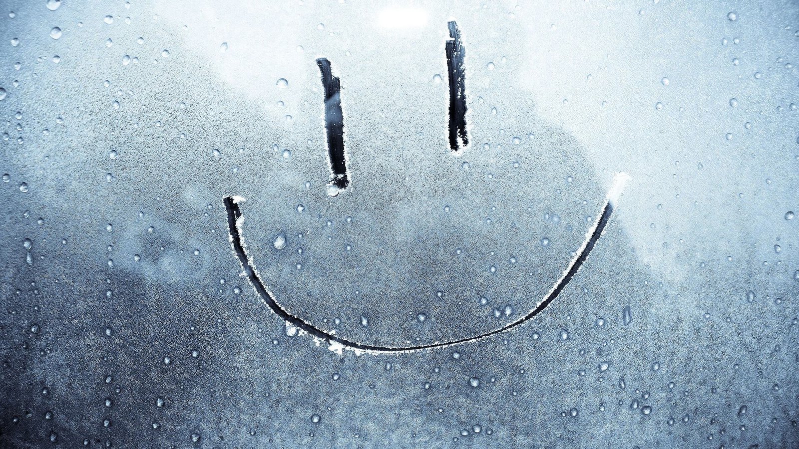 Smiley On Window Wallpaper