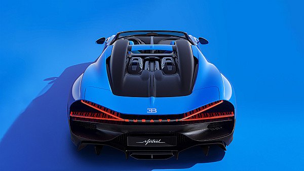 2024 Bugatti W16 Mistral - hdwallpaper4k