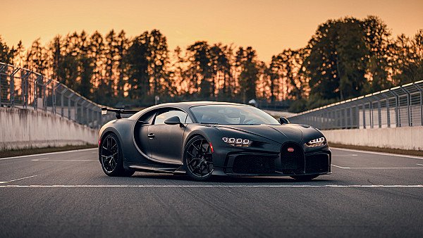 Black Bugatti Chiron Pur Sport 5k - hdwallpaper4k