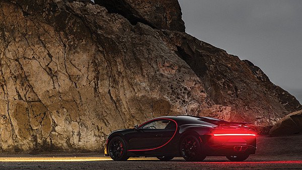 Bugatti Chiron Fastest Car wallpaper