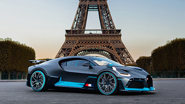 Bugatti Divo In Paris France - hdwallpaper4k