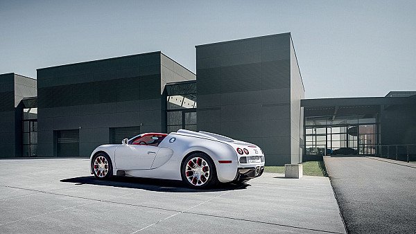 Bugatti Veyron Grand Sport Vitesse - hdwallpaper4k