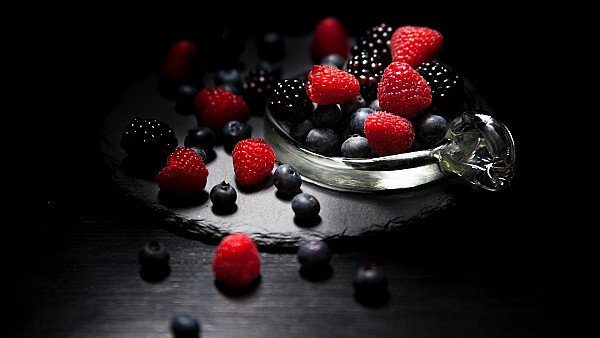 Raspberries Berries 4k 5k - hdwallpaper4k