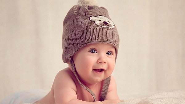 Smiling Baby wallpaper