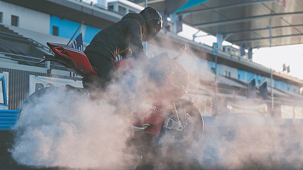 The Crew 2 Ducati Panigale R Burnout 4k - hdwallpaper4k