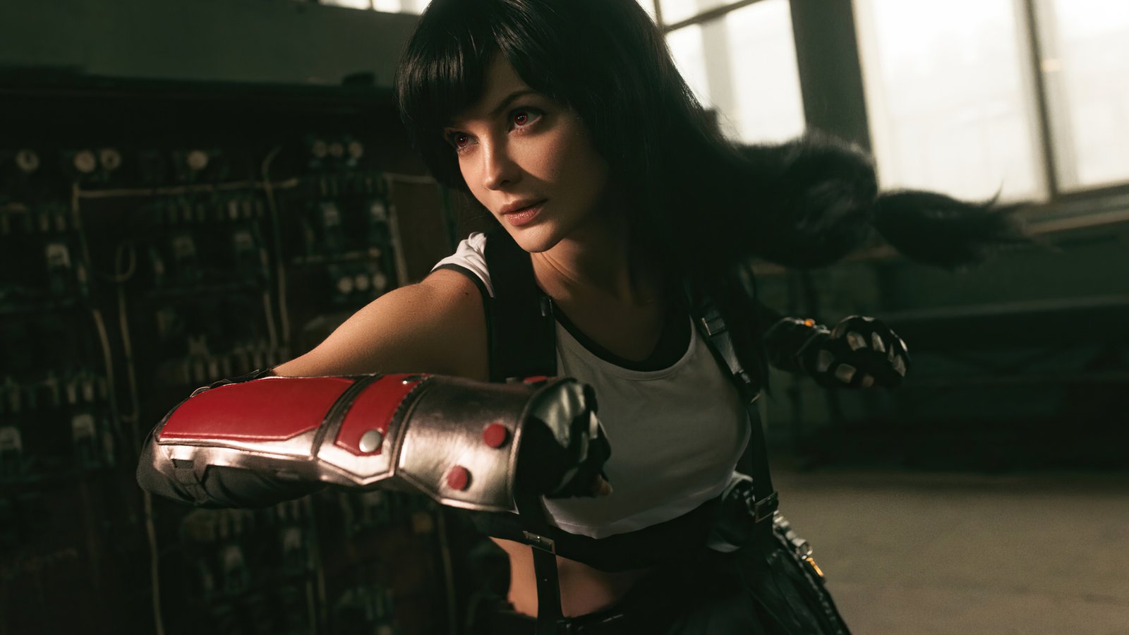 Tifa Lockhart Cosplay Model Wallpaper